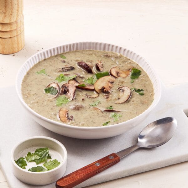 Romige paddenstoelen truffelsoep